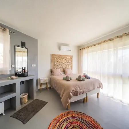 Belvilla By Oyo La Sirena Villa *