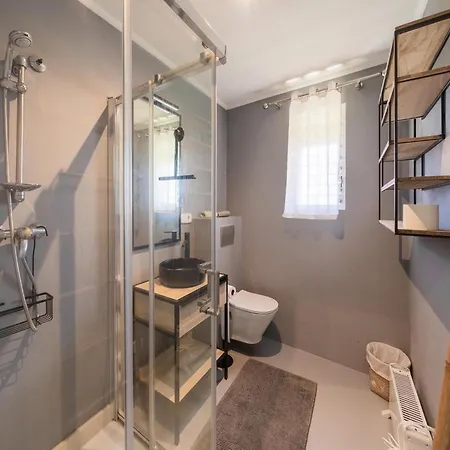 Poolside With Ocean Views Vila Carrer del Mar