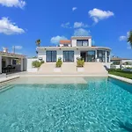Poolside With Ocean Views Villa